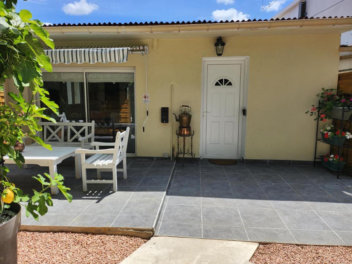 Maison Jardin Et Parking Gratuit - 10 Min De L'aeroport - Metro 14 - Arrivee Autonome Appartement