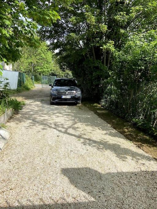 Apartment Maison Jardin Et Parking Gratuit - 10 Min De L'aeroport - Metro 14 - Arrivee Autonome